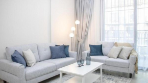 AWS Holiday Homes - Indulge in Elegance